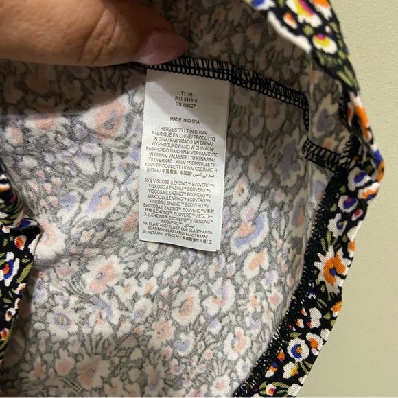 Boden Ruched Yoke Jersey Shirt Semi-Fitted Size 6 - Picture 7 of 7